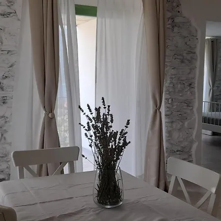 Appartamento Ape Bianca - Mimosa Colico